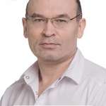 врач Валлиулин Рустам Рашитович